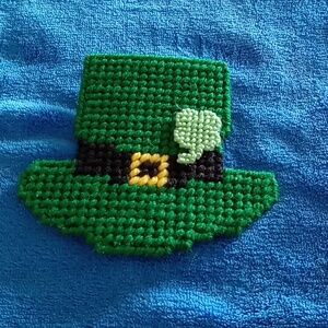 Leprechaun hat magnet